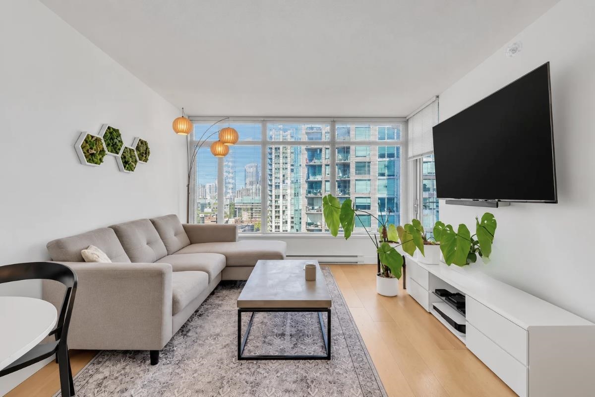 2102 888 Homer Street - MLS&reg; # R3170300