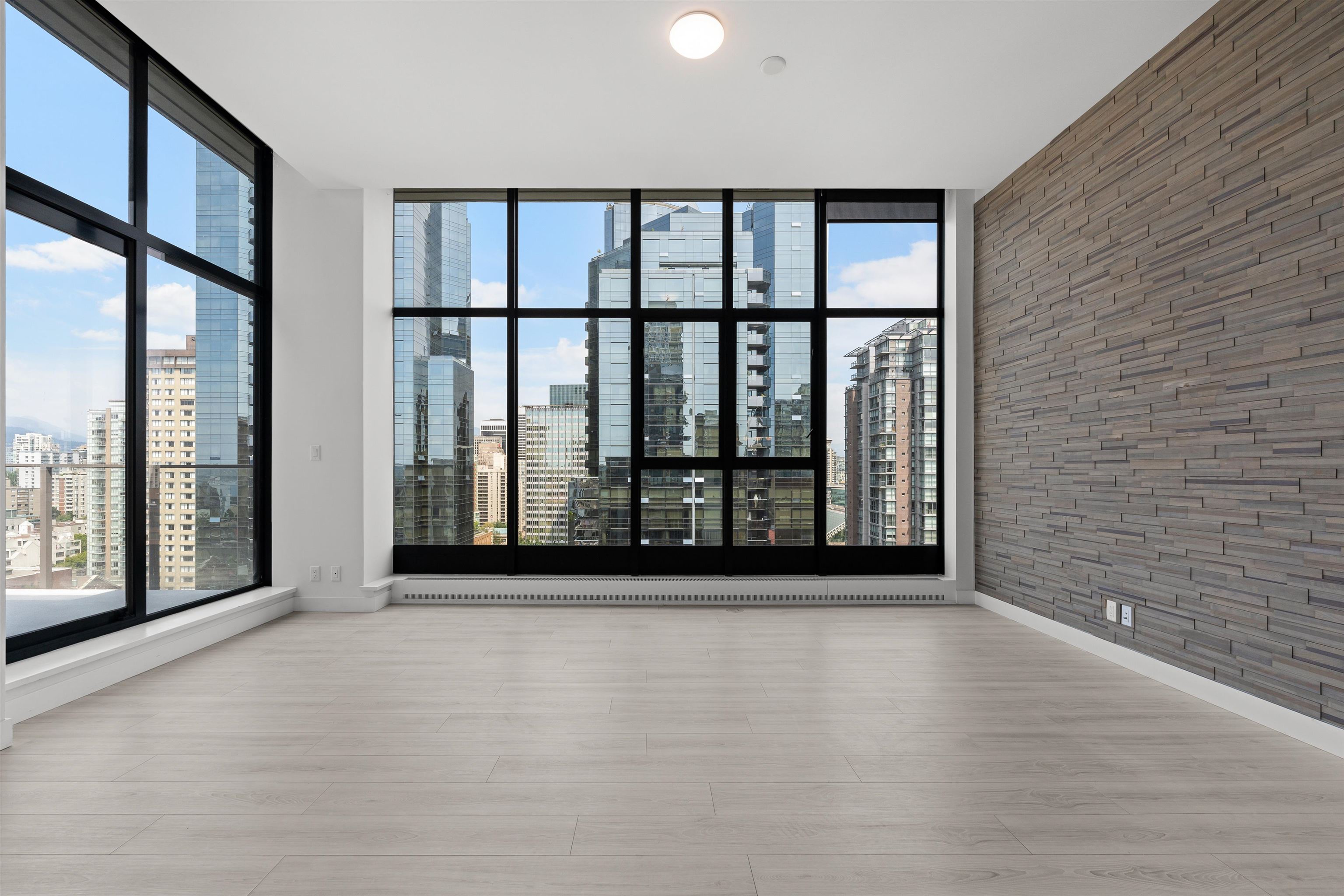 2105 1133 Hornby Street - MLS&reg; # R3170532