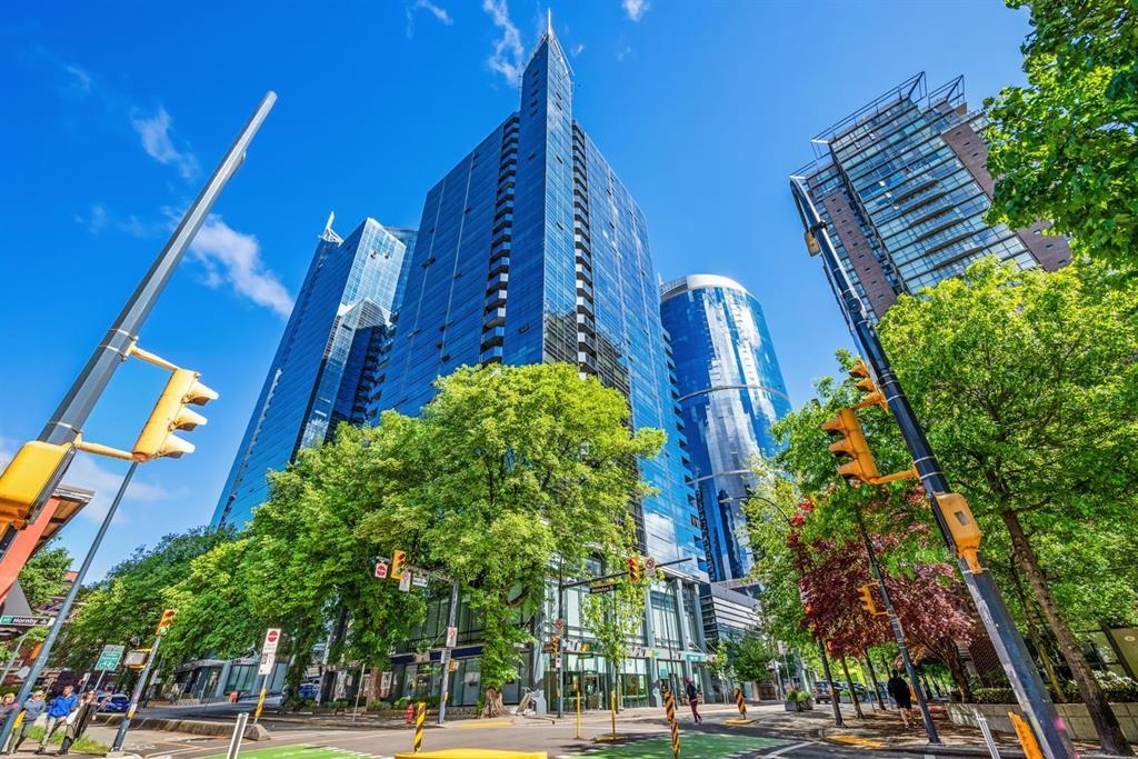 70X 1050 Burrard Street - MLS&reg; # R3170731
