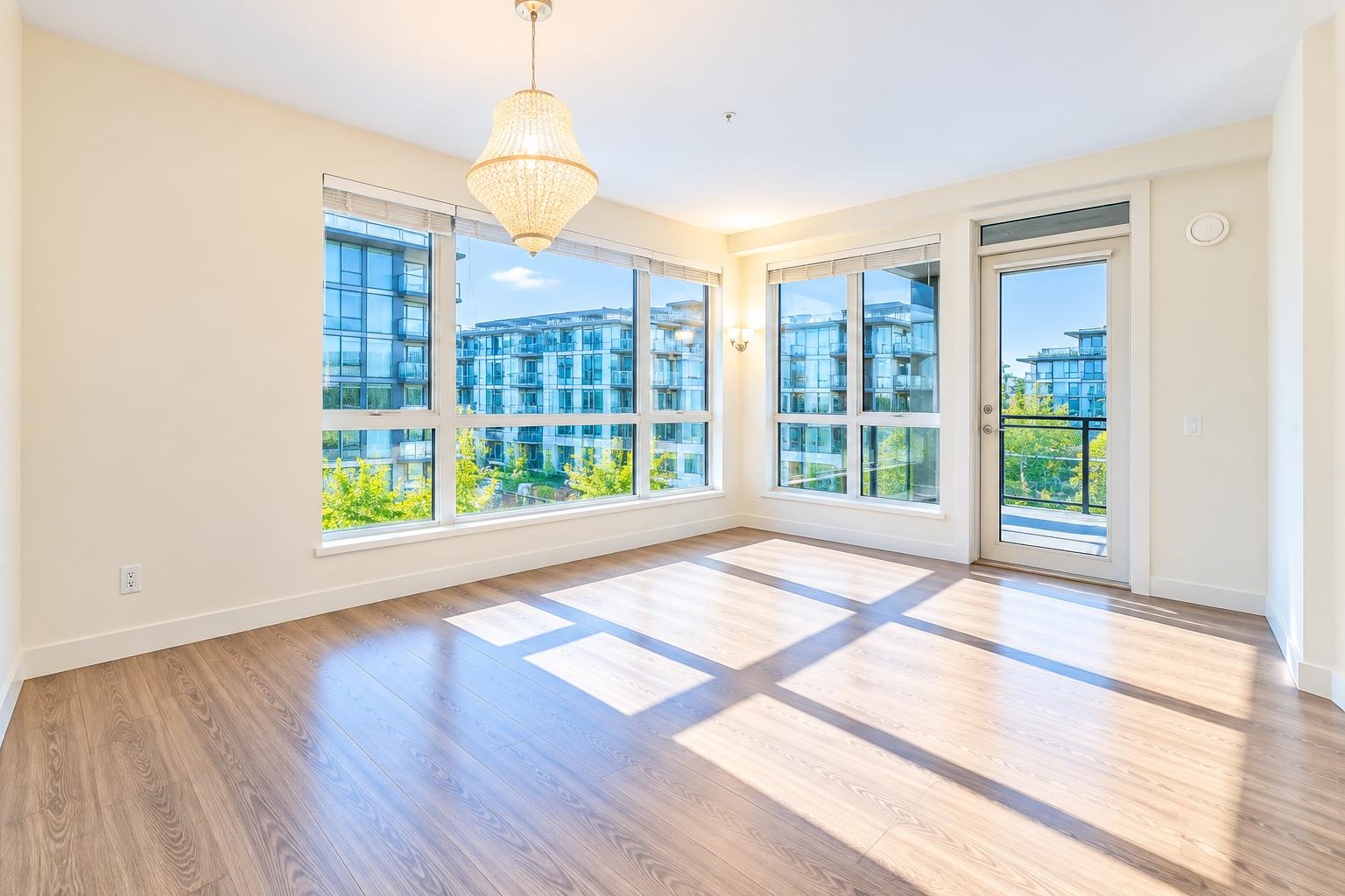 315 5981 Gray Avenue - MLS&reg; # R3171525