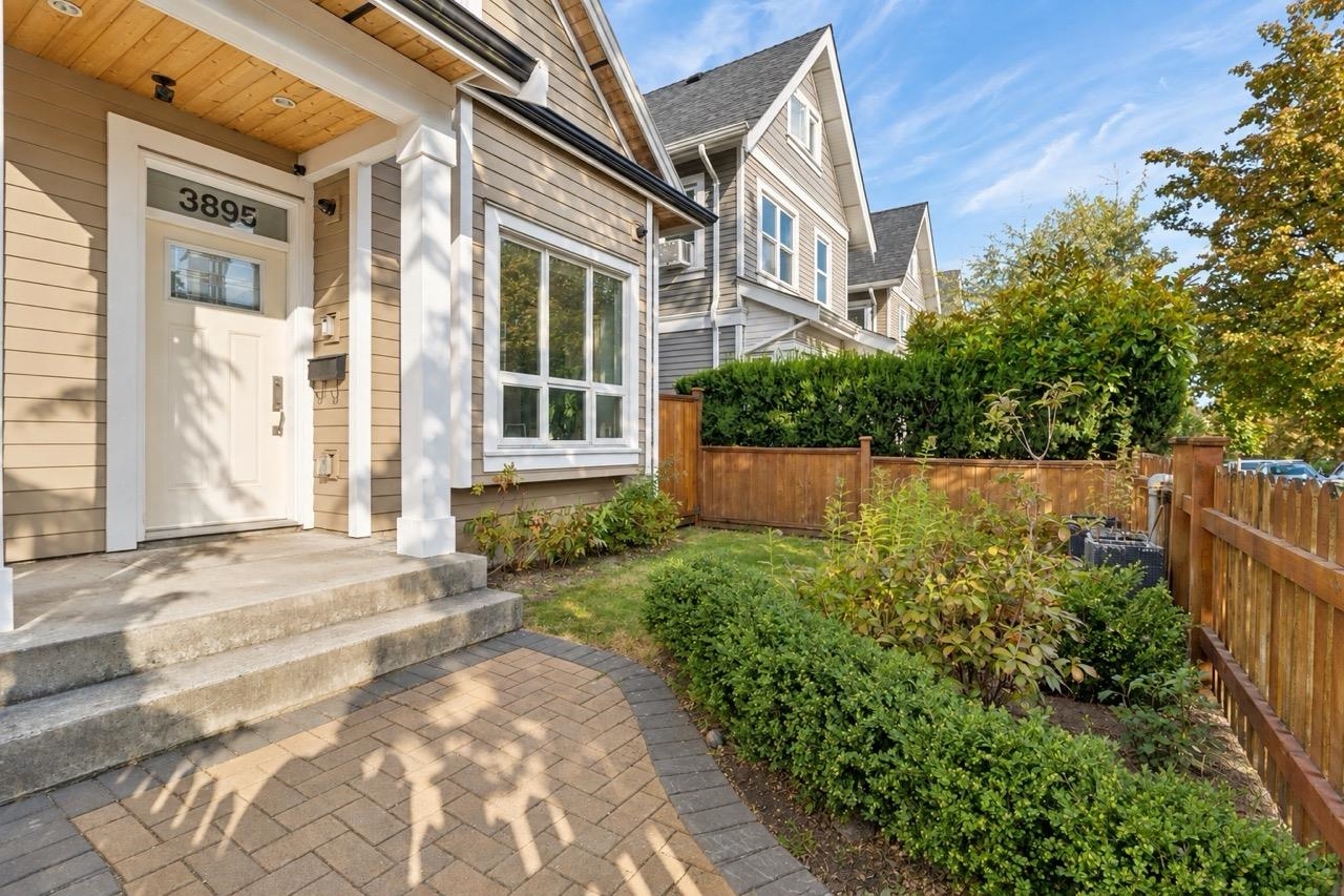 3895 Dumfries Street - MLS&reg; # R3172358