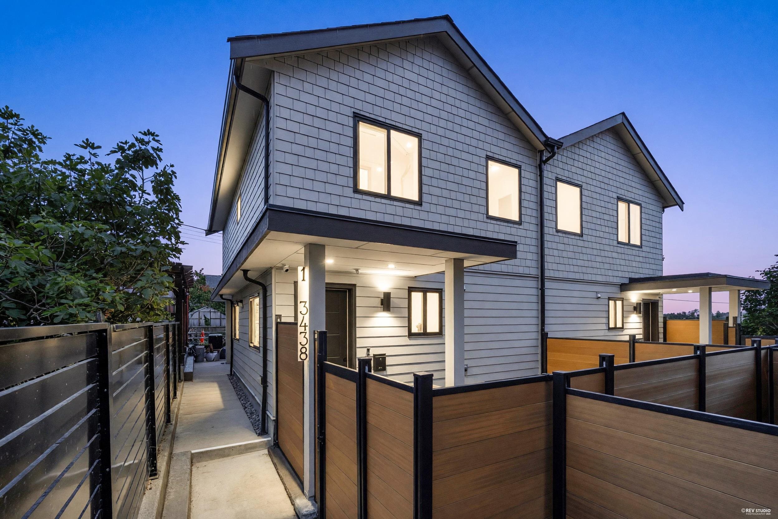 1 3438 Triumph Street - MLS&reg; # R3172584