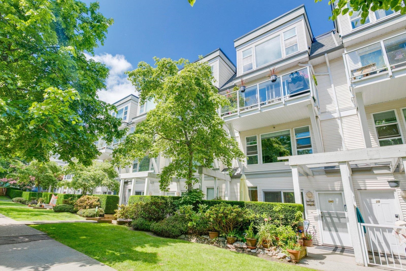 26 2723 Kent North Avenue - MLS&reg; # R3172599