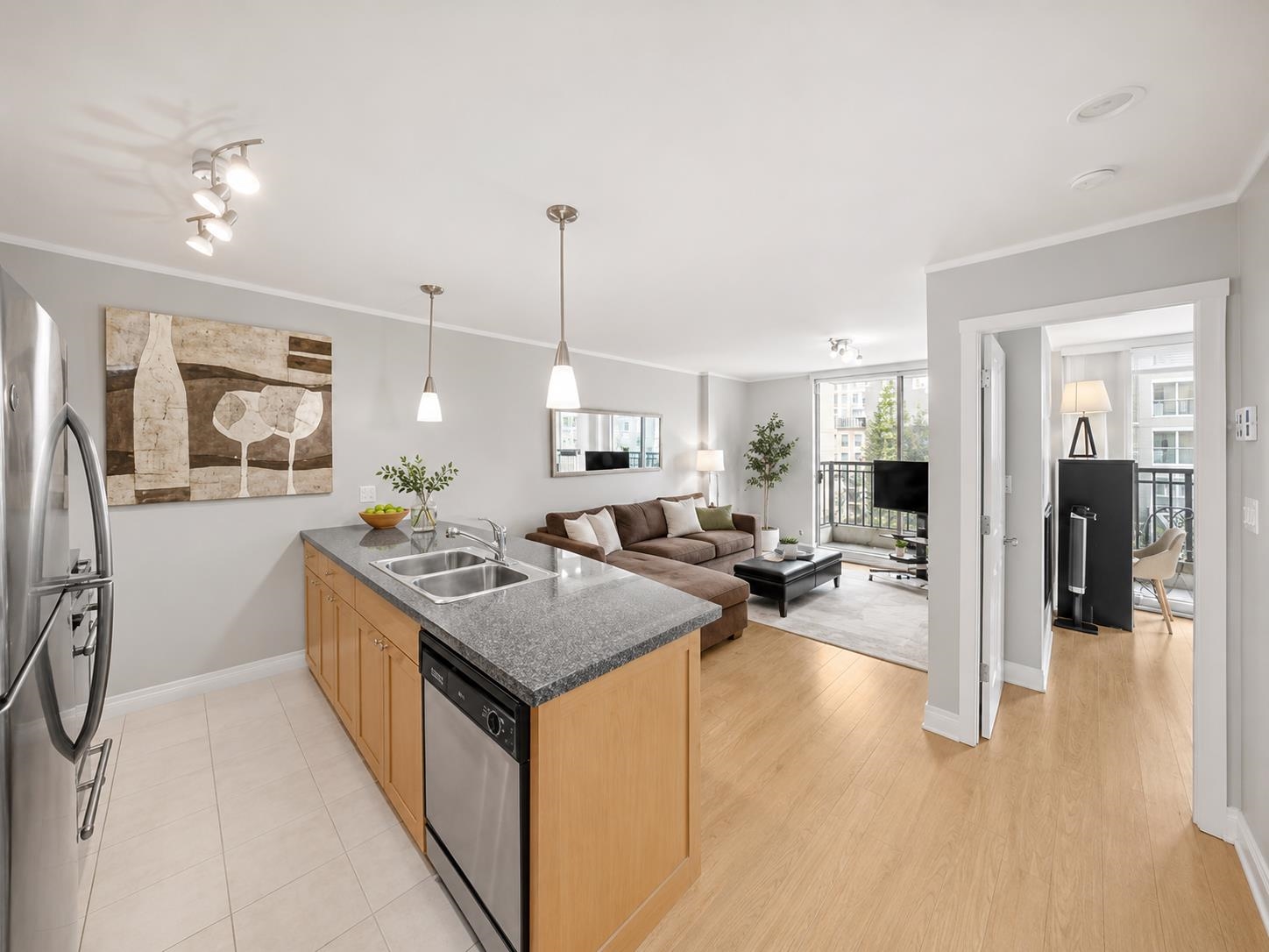 605 989 Richards Street - MLS&reg; # R3173490