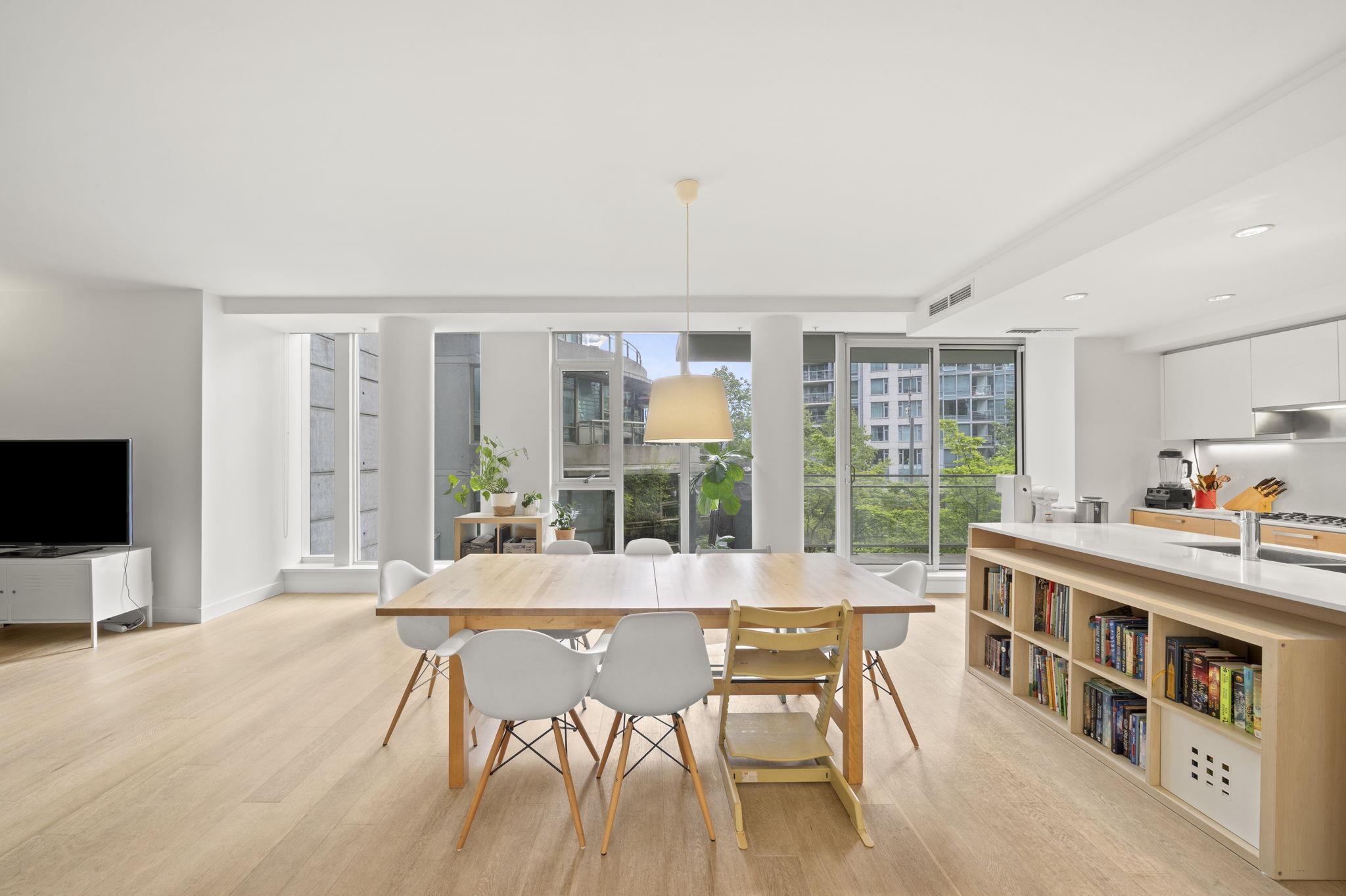 201 1409 Pender Street - MLS&reg; # R3174661