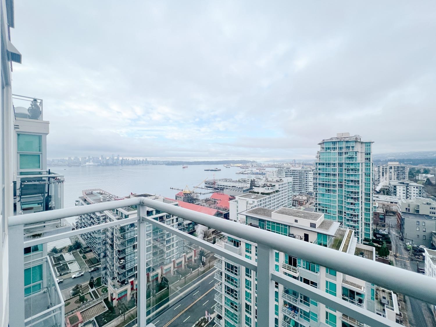 2107 188 Esplanade Avenue - MLS&reg; # R3174814