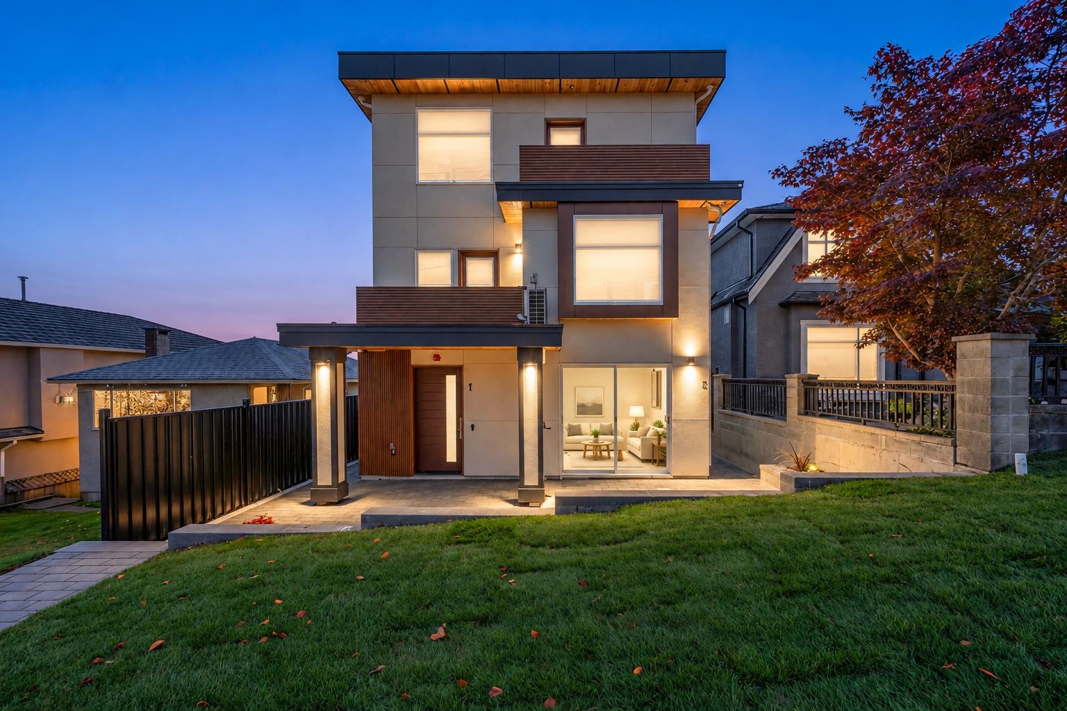 2 3034 5th Avenue - MLS&reg; # R3175150