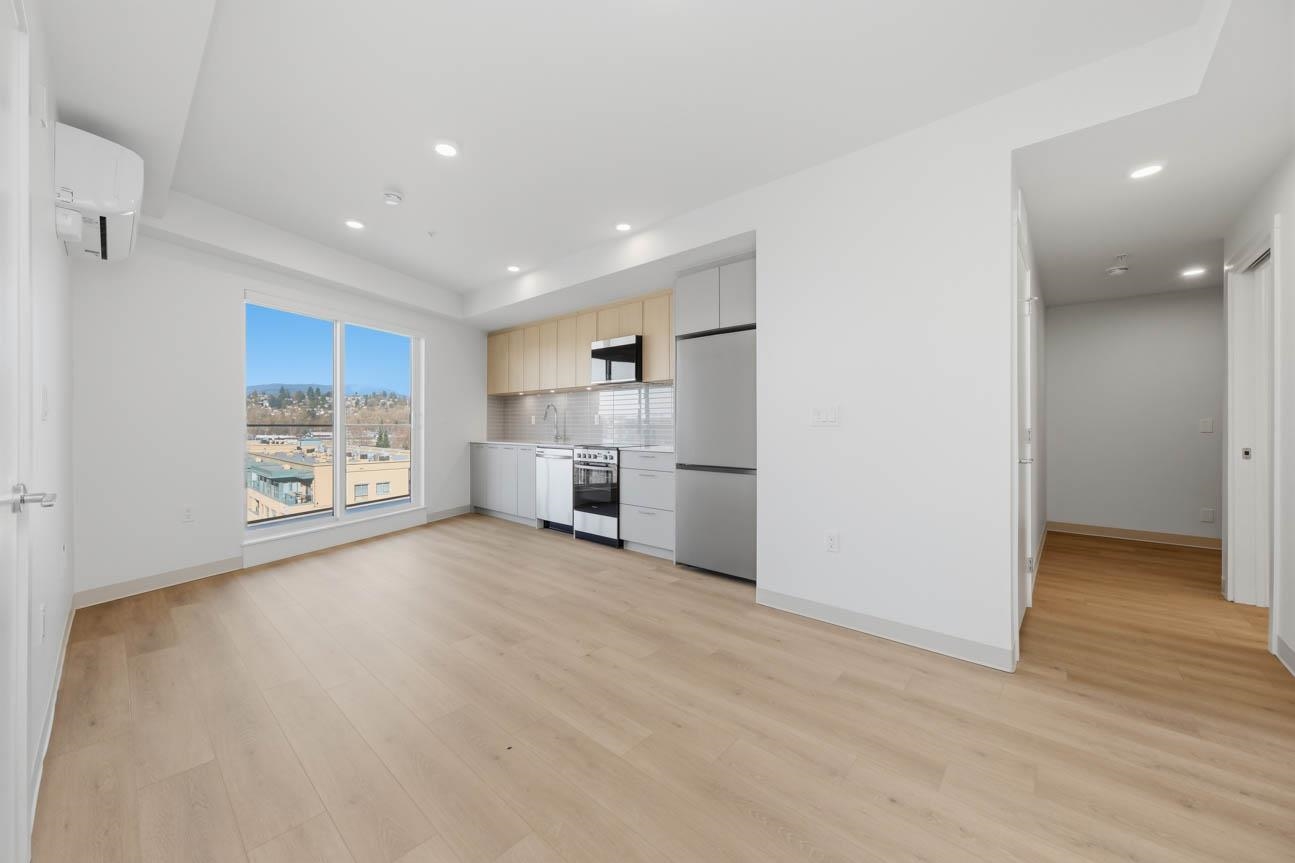 518 1529 Oxford  - MLS&reg; # R3175577
