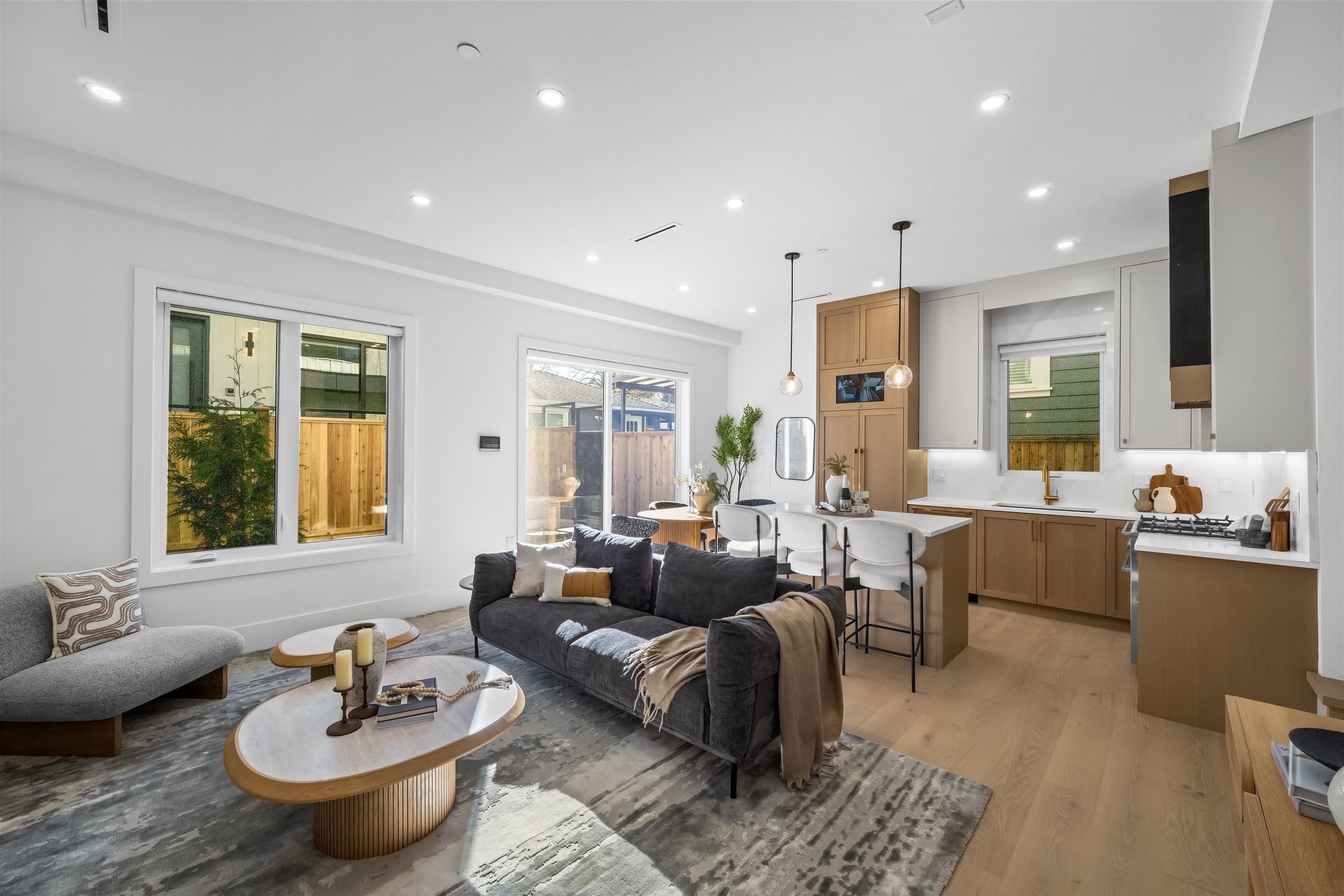 2 2710 Kitchener Street - MLS&reg; # R3175764
