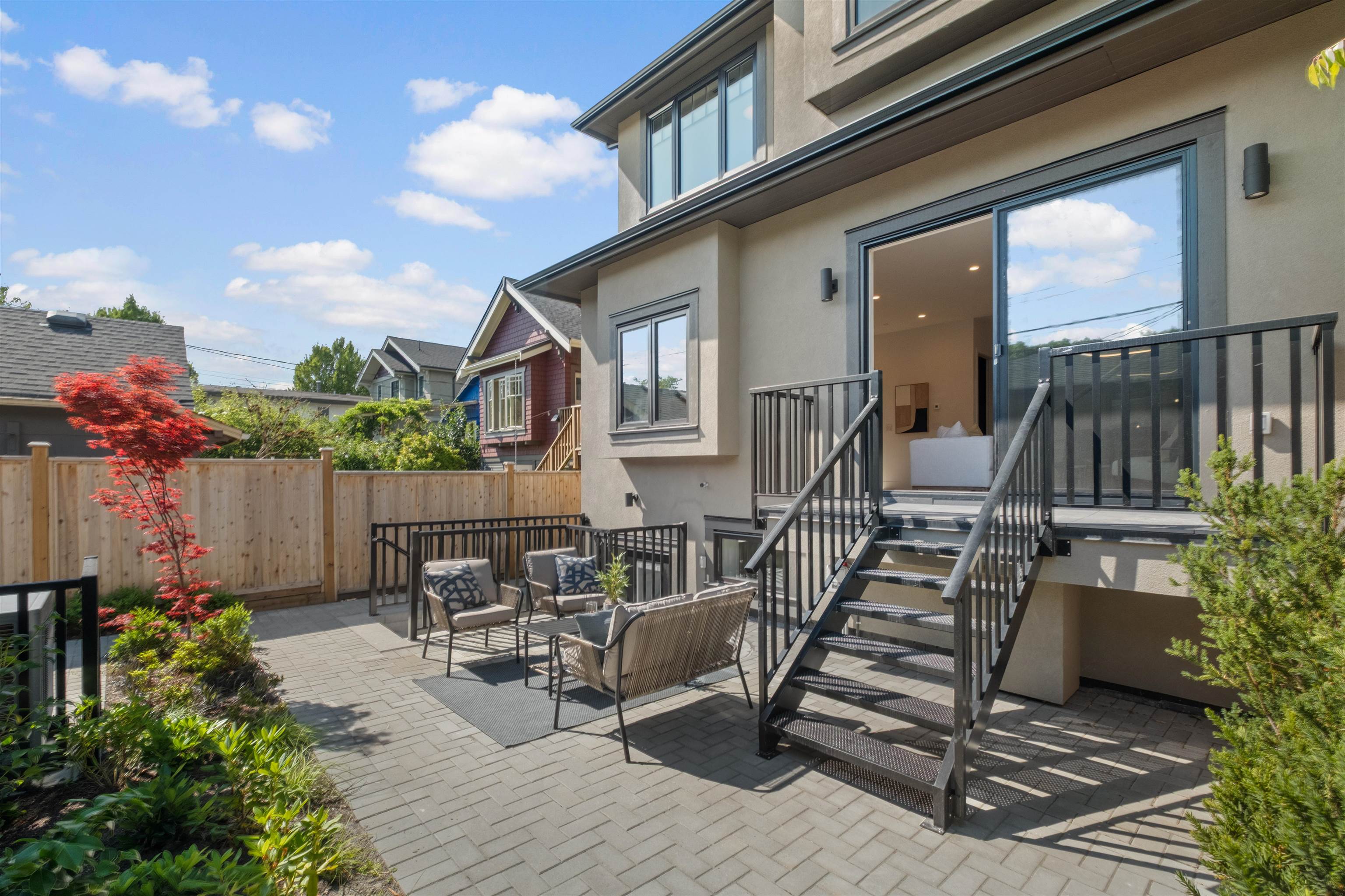  2236 5th Avenue - MLS&reg; # R3176035