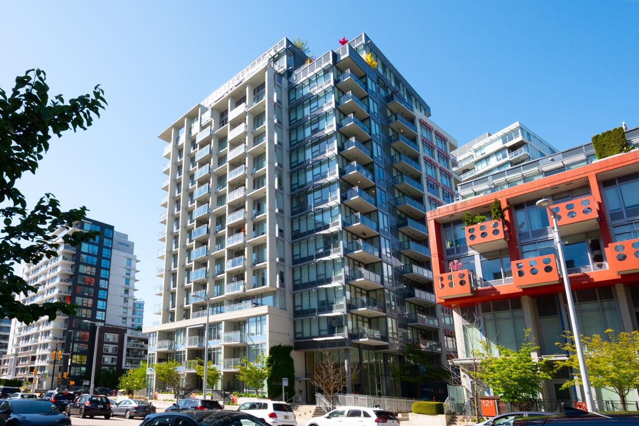 207 111 1st Avenue - MLS&reg; # R3176240