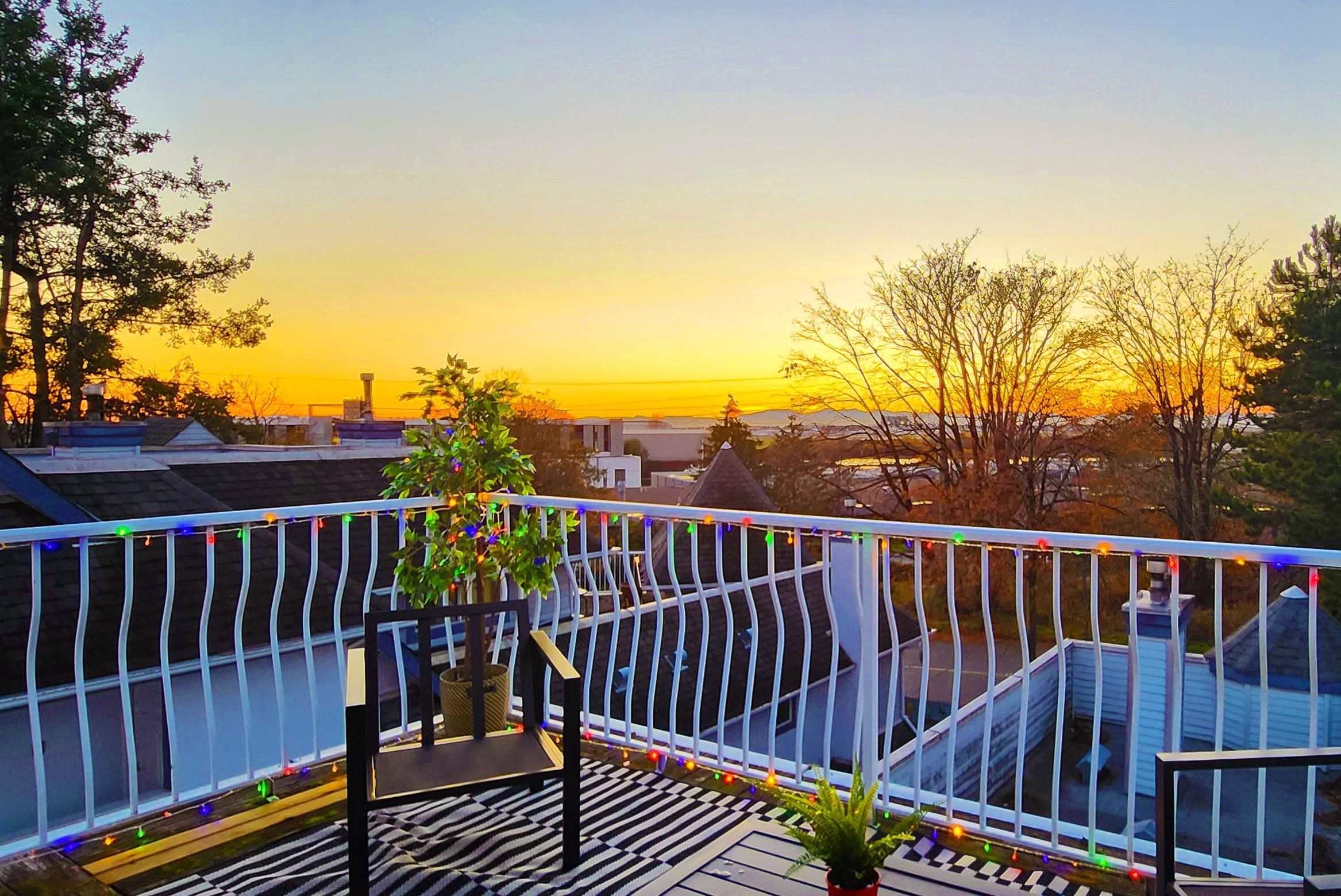 402 8772 Marine Drive - MLS&reg; # R3178167