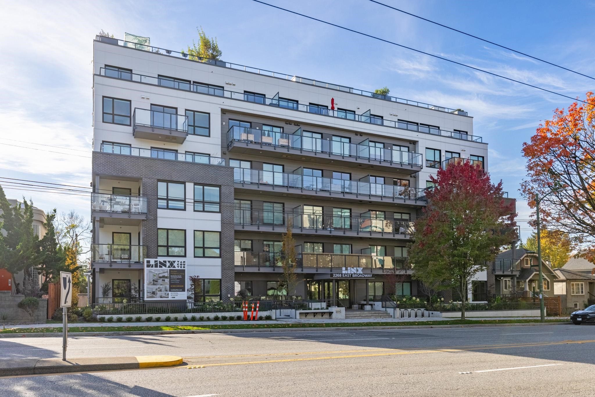 208 2268 Broadway  - MLS&reg; # R3178484